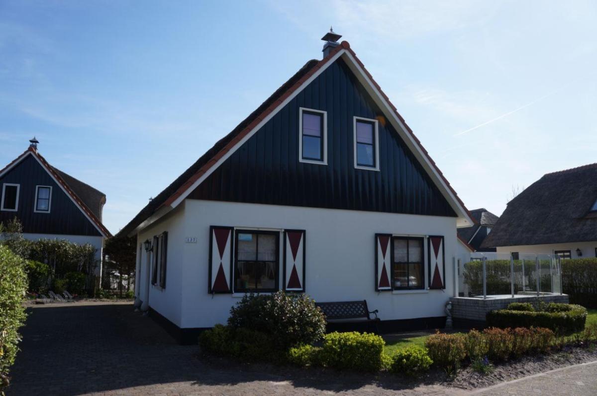 Bungalowpark “De Buitenplaats” Callantsoog Exterior photo