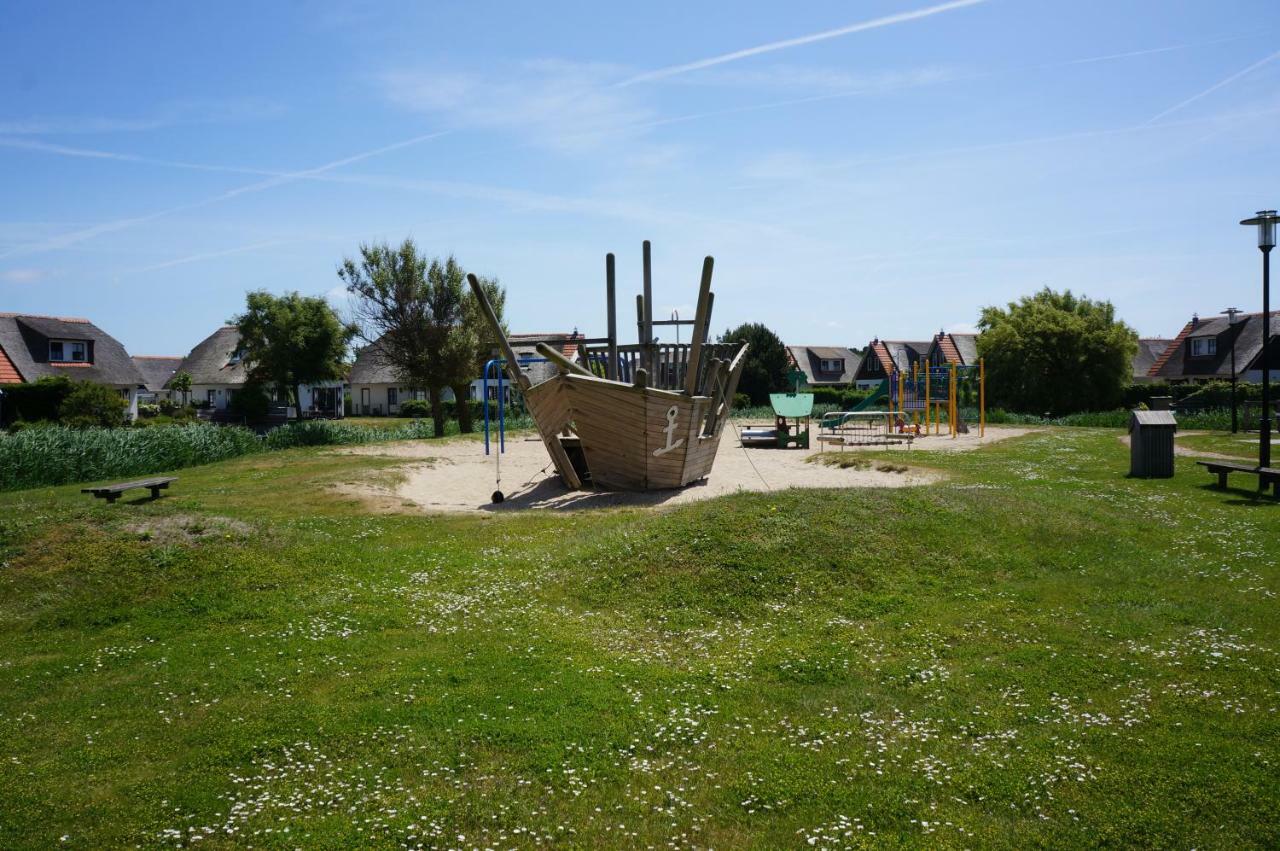 Bungalowpark “De Buitenplaats” Callantsoog Exterior photo
